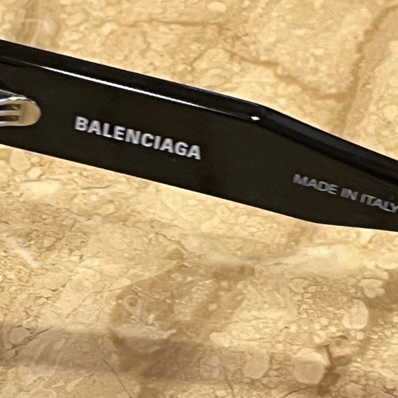BRAND NEW BALENCIAGA BLACK CAT EYE SUNGLASSES! PERFECT MINT CONDITION! GORGEOUS! - Picture 6 of 12